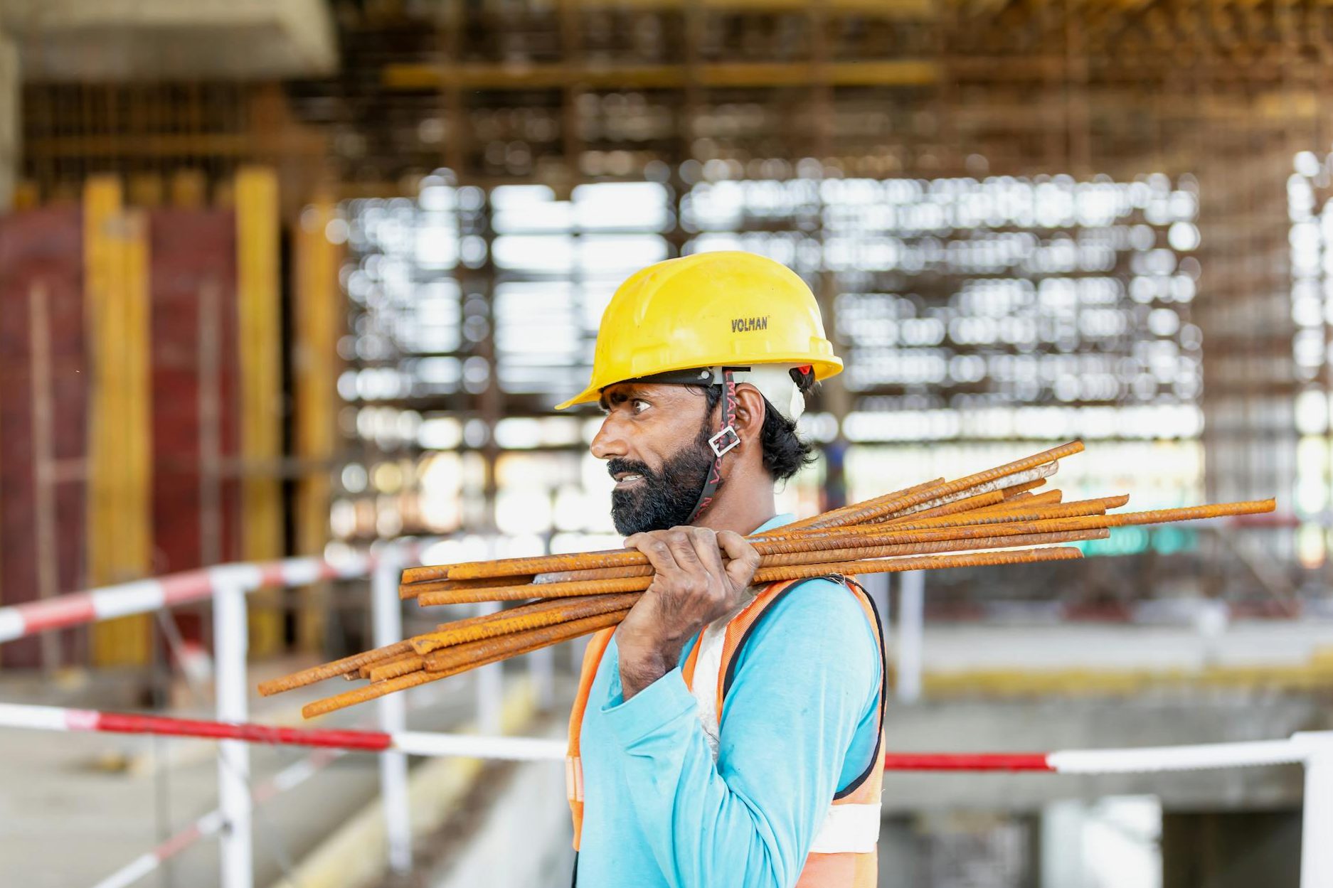 Holenderskie Przepisy BHP i Dotacje. Prosto po polsku.